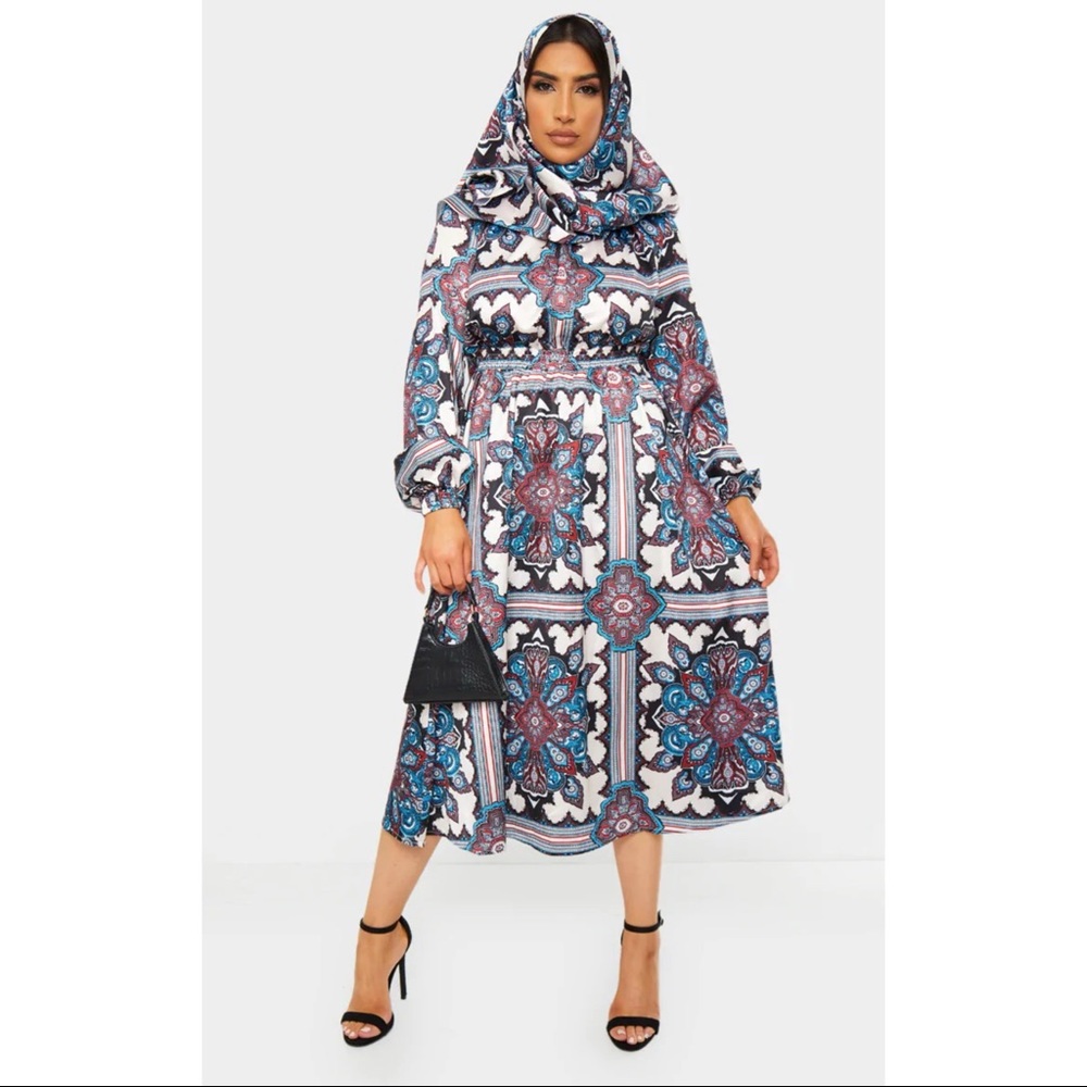 Pretty Little Thing Midi Dress